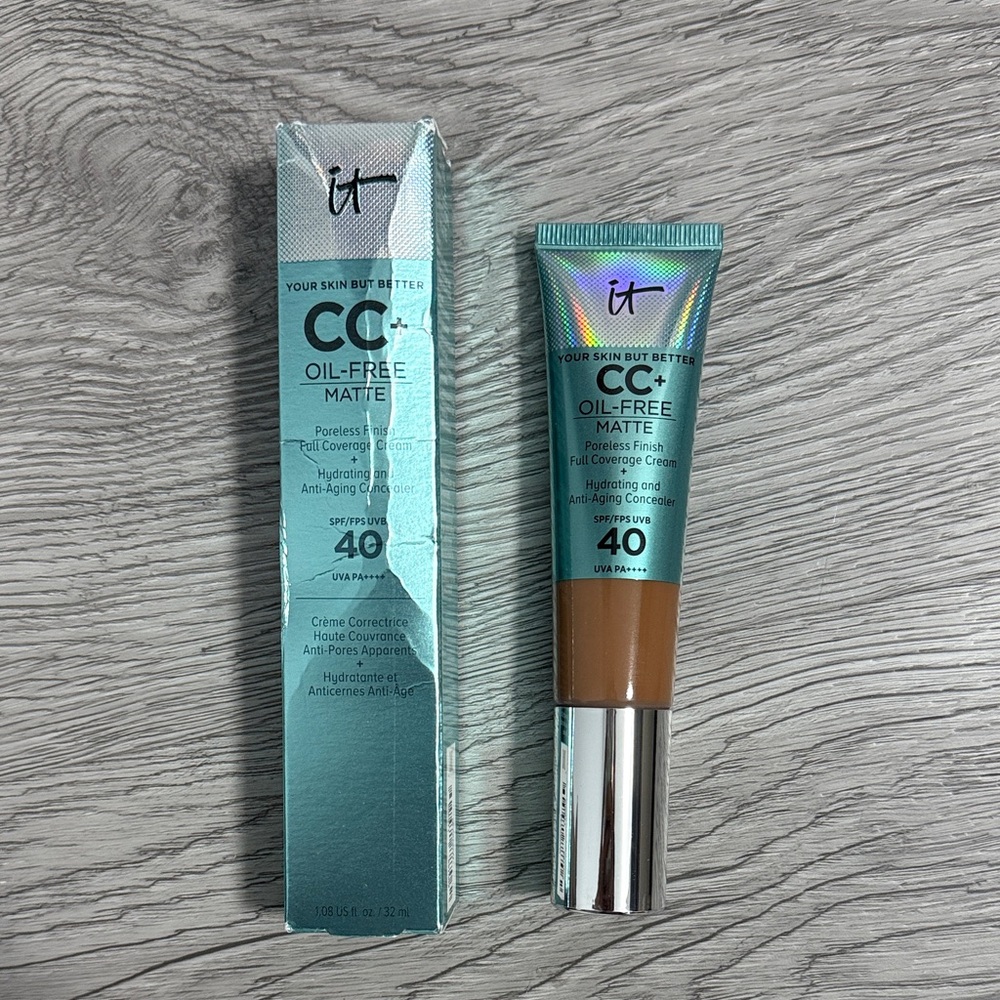 IT Cosmetics CC+ Oil-Free Matte Foundation - Deep